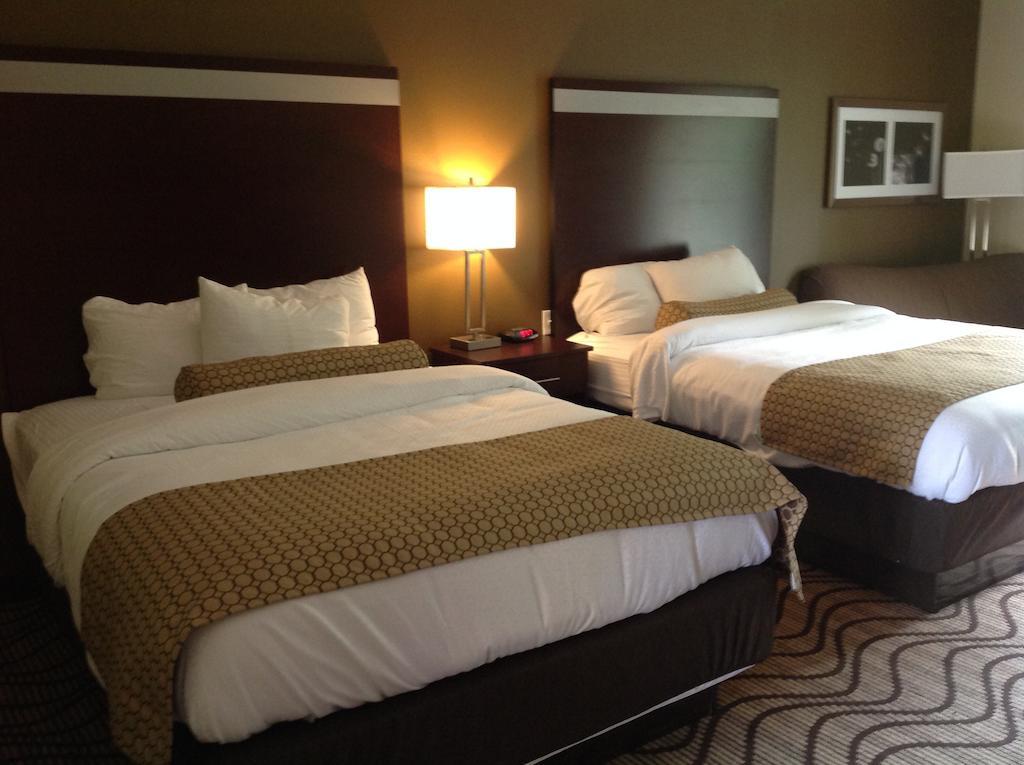 Executive And Motel *